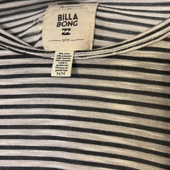Billabong Striped Curved Hem Top ~ Medium - Picture 2 of 5